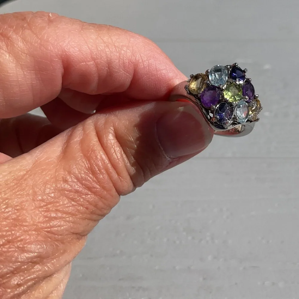 Fashion ring multicolored crystal stones silvertone setting size 8
